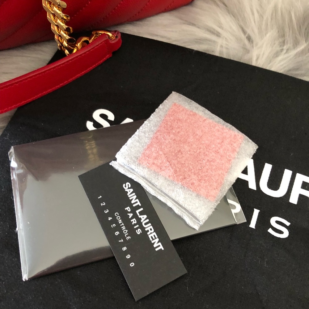 ❤️SOLD❤️saint laurent Cassandre tote grained red - Picture 7 of 8